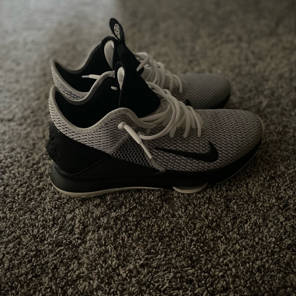 Nike Men’s Lebrons